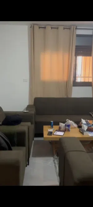 استديو مفروش في الطيرة لفئة الصبايا 1500 شيقل