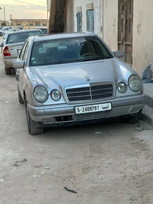 النجمه الفضية مرسيدس ام عيون مـوديل 1997_1998 سيارة امتع طريق وماتشكي من شي