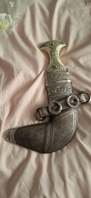 خنجر قرن عاج اصلي قياس 7