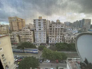 شقه للبيع بكامب شيزار ( بين الترام وش بورسعيد )