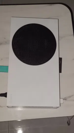 بلي سريس غني عن التعريف