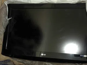 LG TV 32LH20 - 32 Inch