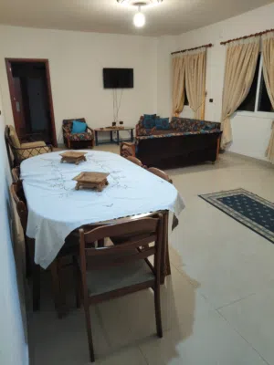 شقة فندقية في فالوغا  مجهزة ومفروشة بالكامل مع نت واشتراك مع المياه اضافيه جاهزة للسكن الفوري.