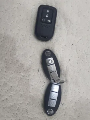 للبيع مفتاح هوندا اكورد ومرتاحين نيسان .....