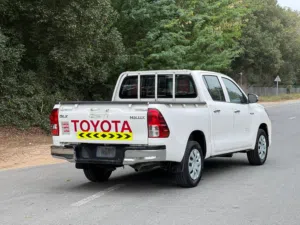 Toyota Hilux 2022 Gcc Manual single  تويوتا هايلوكس خليجي جير عادي سنغل بحاله ممتازه جدا