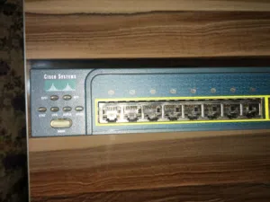 سوتج سيسكو 2950 Switch Cisco للبيع