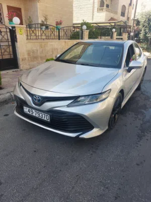 تويوتا كامري  مديل 2019فل بدون فتحه ترخيص سنة