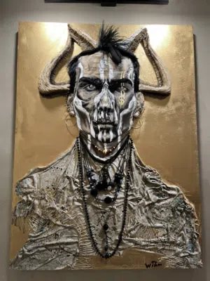 لوحة فنية أصلية 91/121 Techniques : Mixed Media, Sculpture 3D عنوانها (L'Or du Chaos)فوضى الدهب