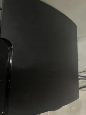 بلايستيشن 3 مع يدين بحاله ممتازه مع الشاحن للبيع ب 35.3 دينار  وقابل