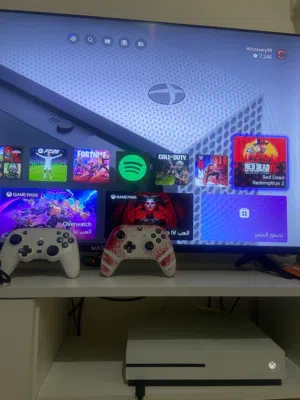 Xbox one s One tera Tow control اكس بوكس ون اس ون تيرا مع ايدتين اصلي  و nacon اصلي الجهاز نظيف جدا