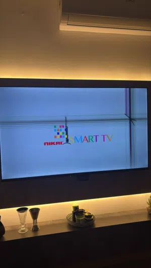 للبيع تلفزيون nikai 65 بوصه