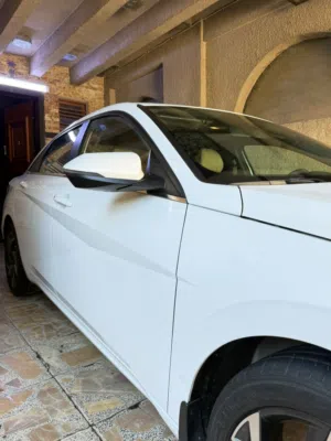 Used Hyundai Elantra in Baghdad