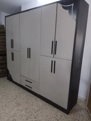 دولاب ملابس