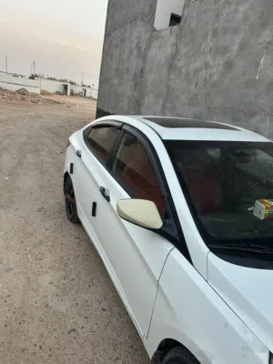 هونداي اكسنت 2011 للبيع