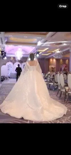 فستان زفاف للبيع