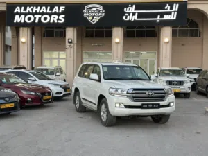 Used Toyota Land Cruiser in Muscat