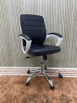 كرسي جلد فخم جدا وبلون افخم رقي واناقه وراحه وفخامه في مكان واحد وبسعر يليق بالجميع وكمية محدوده لحق