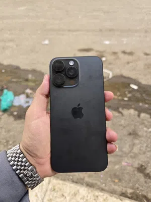 15 برو ماكس خاارب شاشه  256 بطاريه 92