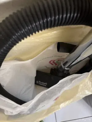 RUSSELL HOBBS VACCUM CLEANER 21L 2200W