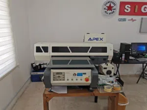 طابعة يو في فلات بيد حجم60*90 60x90 flatbed uv printer