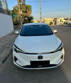 Sedan Changan in Amman