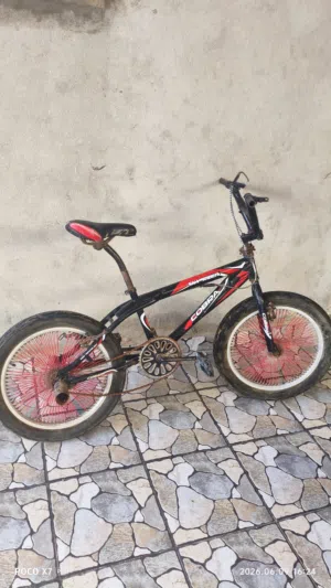 BMX20 للبيع نقصها سلسلة بس