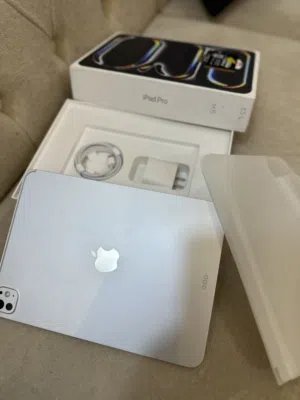 ايباد 11 pro M5 256