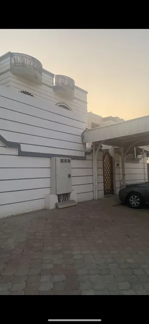 122 m2 2 Bedrooms Apartments for Sale in Muscat Al Maabilah