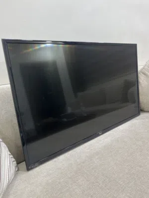 شاشه ال جي بحاله الوكاله مستعجل بسعر مغري