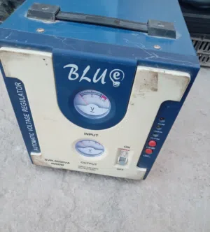 منظم كهرباء للبيع