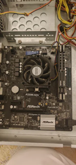 مذبورد Am4 مع معالج Ryzen 3400ge ورامات 8 giga