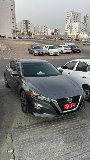 Sedan Toyota in Muscat