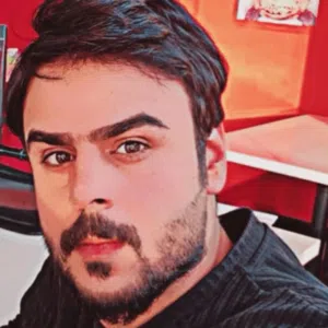 علي 