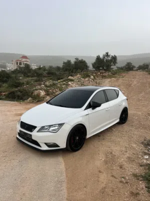 سيات ليون (أوتمااات) 2017/16 مميزة وبحالة الوكالة