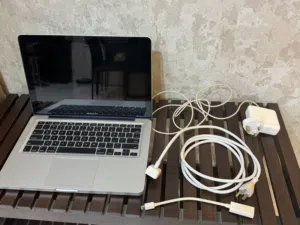 *MacBook Pro (13-inch, 2011)*