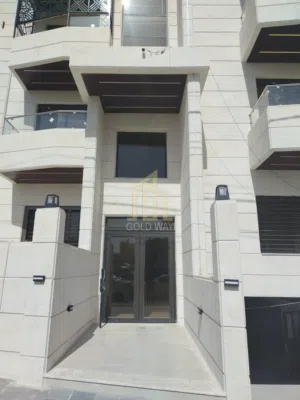 عقار مميز في موقع راقي حي نزال شقة ارضية 117م بسعر مميز /ref 1211