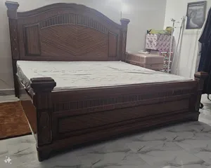 [URGENT SALE] Super Kingsize bed + 6 doors wardrobe