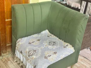 قنفات وديوان مستخدم نضيف جدا للبيع