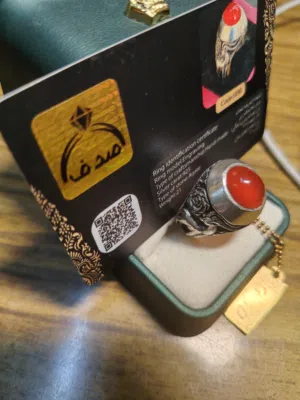 خاتم صياغه المبدع جنكي بالشهاده مرصع بحجر عقيق يمني دم الحمام قطعه سمبل متحغيه