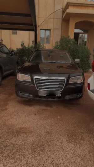 للبيع او للبدل كرايسلر 2013