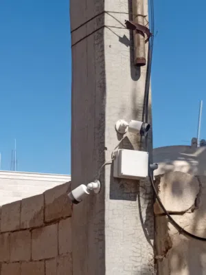 4 كاميرات ملون ليل نهار ميجا HD 5 جهاز DVR