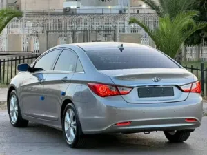هونداي سوناتا اصليه 2012جمرك كيف واصله رساله مفتوحه سياره ربي يبارك مشاء الله عيب لالا