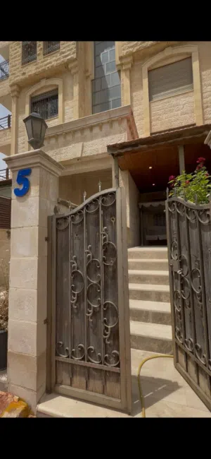 145 m2 3 Bedrooms Apartments for Sale in Amman Al Gardens