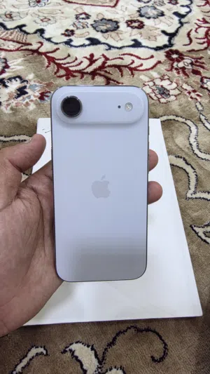 ايفون اير 17