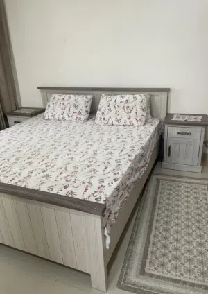 غرفة نوم بدون دولاب bedroom without a wardrobe
