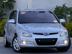 هونداي i30سيارة ربي يبارك عيب واحد لا هدرز في صفار درجة اوله بطن صفار محرك كمبيو بلموس