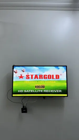 للبيع تلفاز StarSat LED قياس 40 بوصة