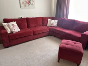 طقم كنب كونر للبيع بحالة ممتازة