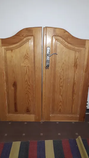 باب خشبي درجة أولى مستعمل