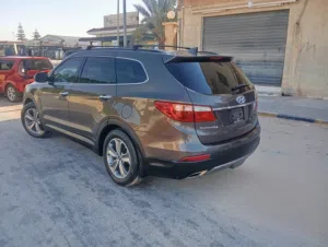 Used Hyundai Santa Fe in Tripoli